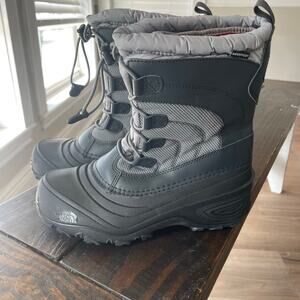 The North Face Youth Alpenglow IV Boots Size 5 Thermafelt Waterproof NEW